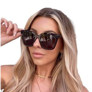 NEW DIFF Designer Bella Polarized Black Oversized Sunglasses